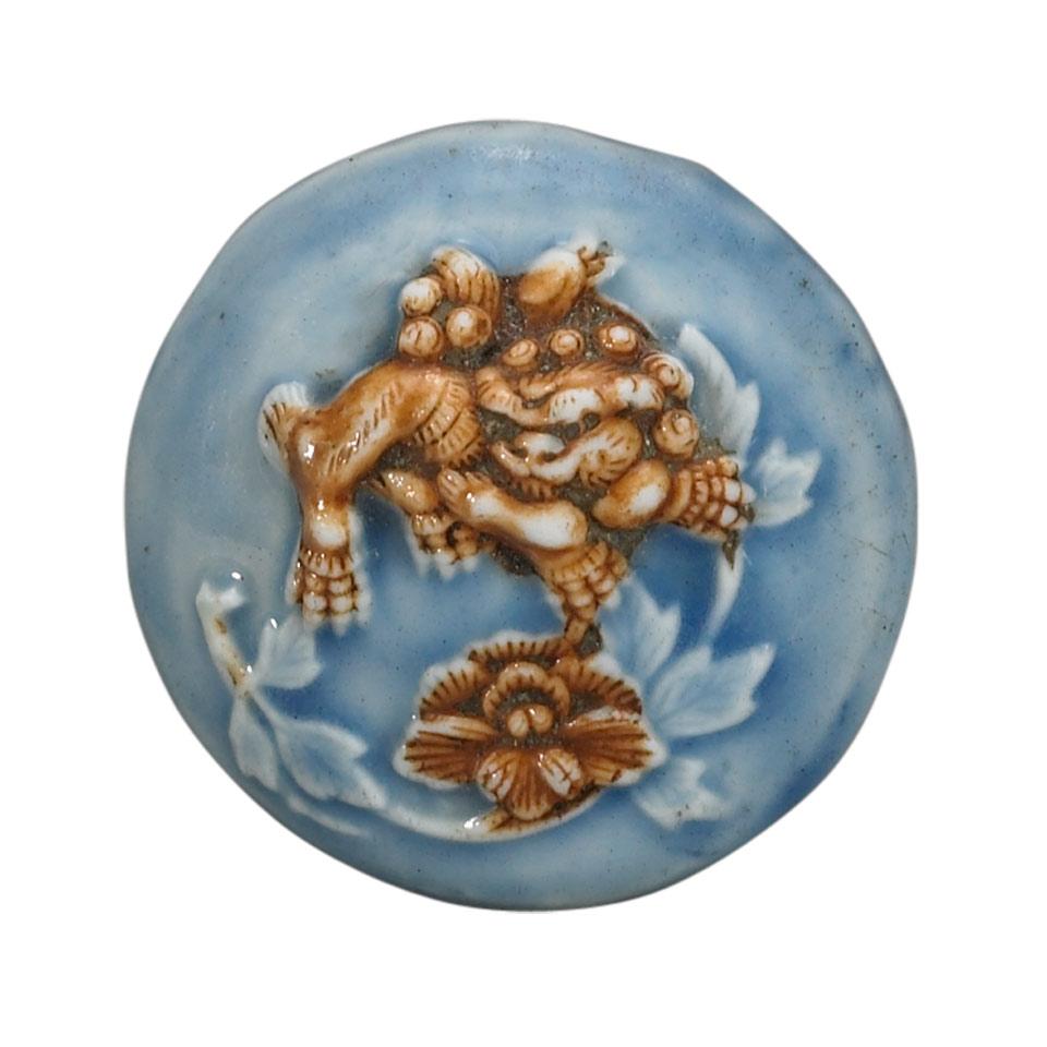 Porcelain Netsuke of a Shishi with Peonies, 19th Century