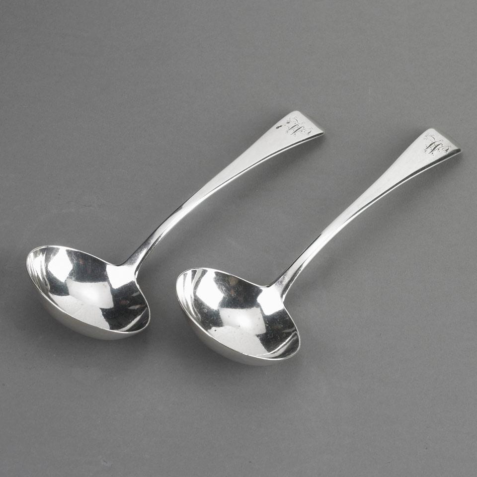 Pair of George III Silver Old English Pattern Sauce Ladles, George Smith Jr. (IV), London, 1805
